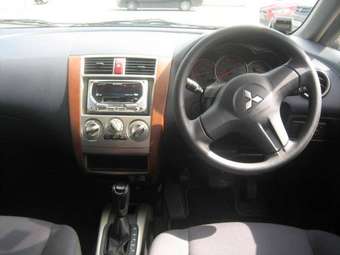 2004 Mitsubishi Colt Plus Pictures