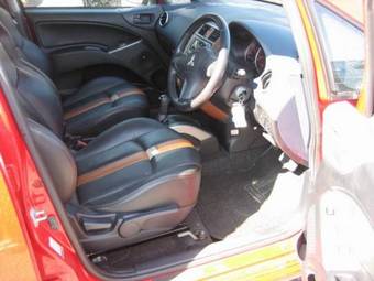 2004 Mitsubishi Colt Plus Photos