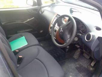 2004 Mitsubishi Colt Plus Photos