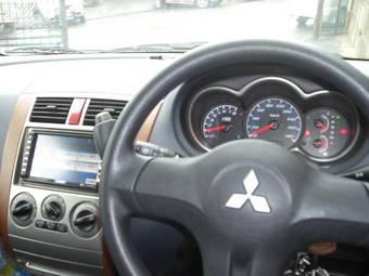 2004 Mitsubishi Colt Plus Photos