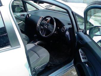 2004 Mitsubishi Colt Plus Photos