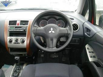 2004 Mitsubishi Colt Plus Images
