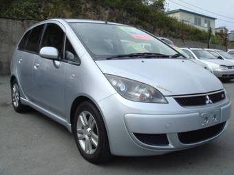 2004 Mitsubishi Colt Plus Photos