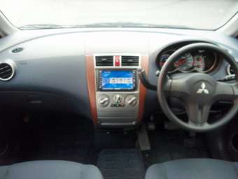 2005 Mitsubishi Colt Plus Photos