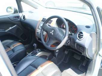 2005 Mitsubishi Colt Plus Images
