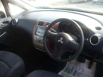 2005 Mitsubishi Colt Plus Wallpapers