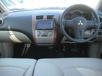 2005 Mitsubishi Colt Plus Pictures