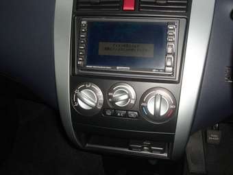 2005 Mitsubishi Colt Plus Pictures