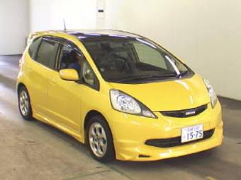 2005 Mitsubishi Colt Plus Photos