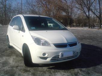 2005 Mitsubishi Colt Plus Photos