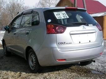 2005 Mitsubishi Colt Plus Photos