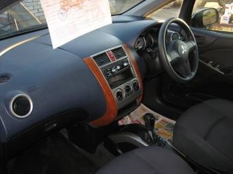 2005 Mitsubishi Colt Plus Images