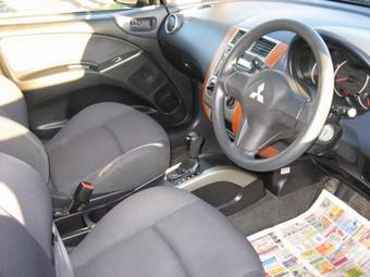 2005 Mitsubishi Colt Plus Pictures