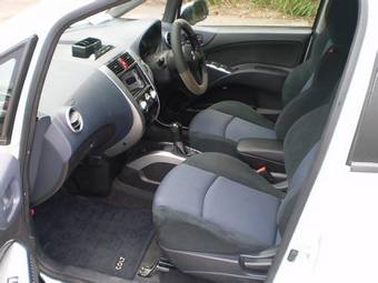 2005 Mitsubishi Colt Plus Photos