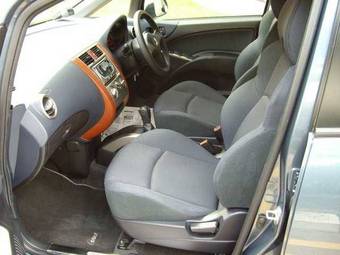 2005 Mitsubishi Colt Plus Pictures