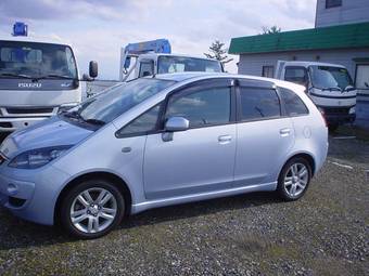 2005 Mitsubishi Colt Plus Photos
