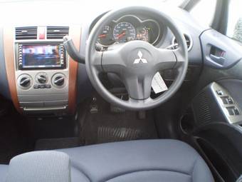 2005 Mitsubishi Colt Plus Photos