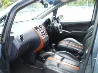 2005 Mitsubishi Colt Plus Images