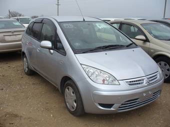 2005 Mitsubishi Colt Plus Photos