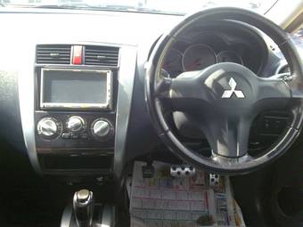2005 Mitsubishi Colt Plus Photos