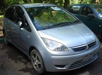 2005 Mitsubishi Colt Plus Photos