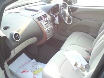 2005 Mitsubishi Colt Plus Photos