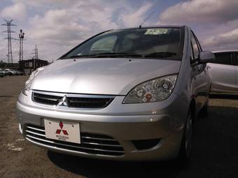 2005 Mitsubishi Colt Plus Photos