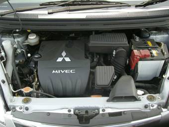 2005 Mitsubishi Colt Plus Photos