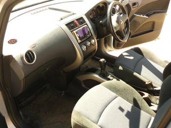 2006 Mitsubishi Colt Plus Pictures