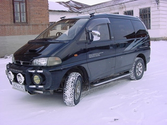 1985 Mitsubishi Delica