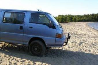 1987 Mitsubishi Delica Photos