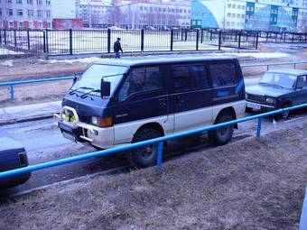 1988 Mitsubishi Delica