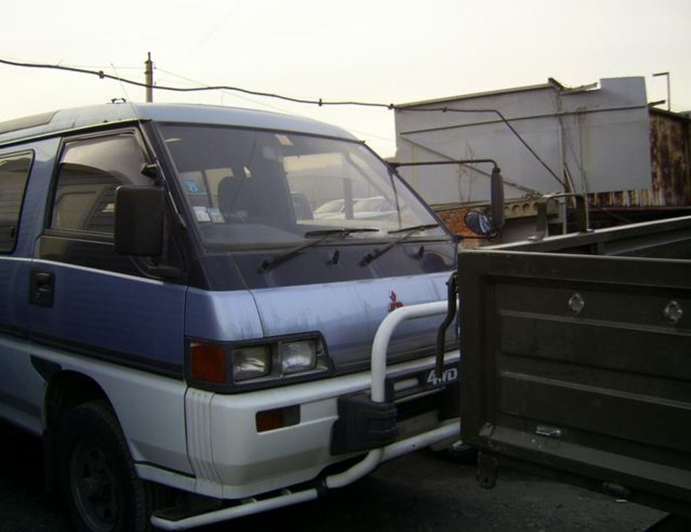 1989 Mitsubishi Delica