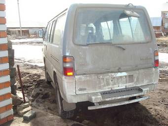 1989 Mitsubishi Delica Photos