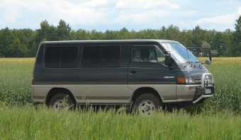 1990 Mitsubishi Delica