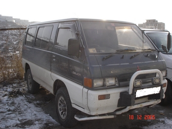 1990 Mitsubishi Delica