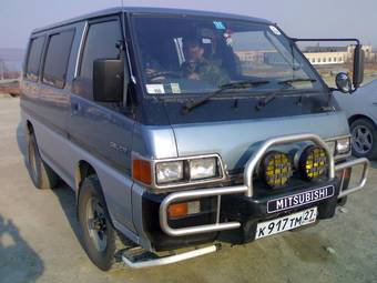 1990 Mitsubishi Delica