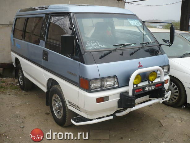 1990 Mitsubishi Delica