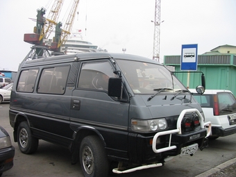 1991 Mitsubishi Delica