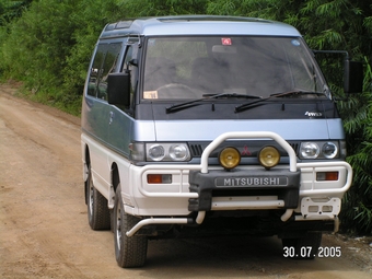 1991 Mitsubishi Delica