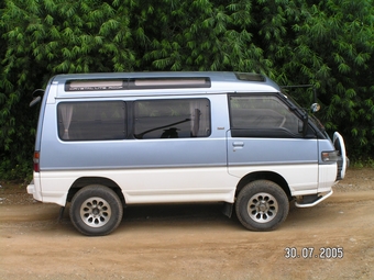 1991 Mitsubishi Delica