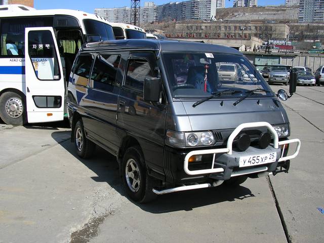 1991 Mitsubishi Delica