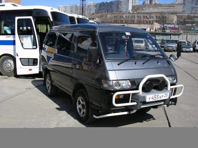 1991 Mitsubishi Delica