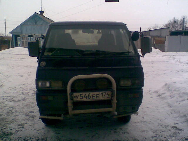 1991 Mitsubishi Delica