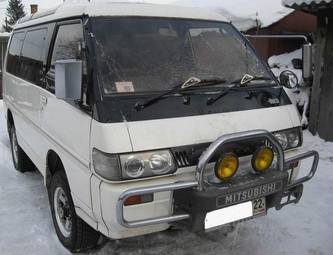 1991 Mitsubishi Delica Photos