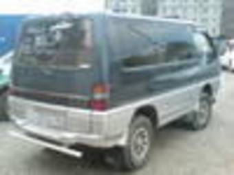 1991 Mitsubishi Delica Pictures