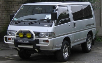 1992 Mitsubishi Delica