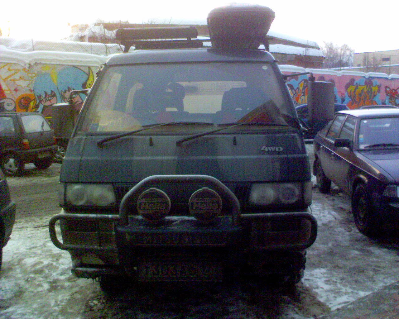 1992 Mitsubishi Delica