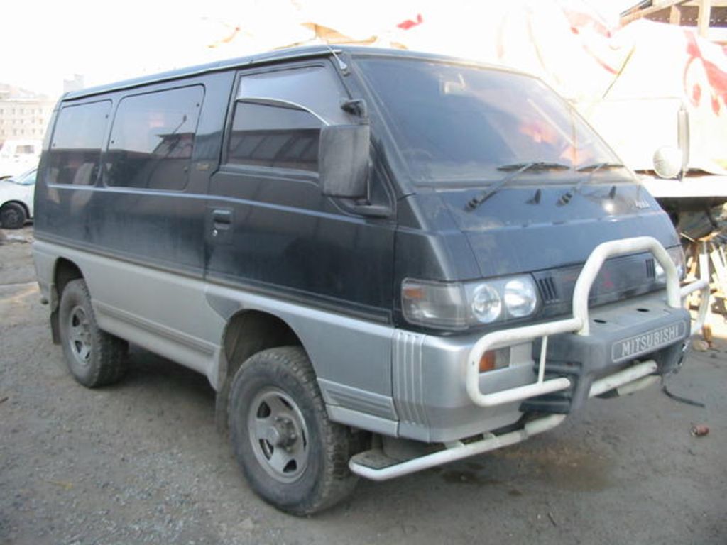 1992 Mitsubishi Delica