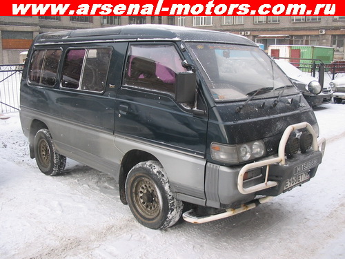 1992 Mitsubishi Delica Photos